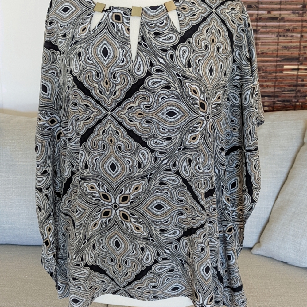 Diana Buchman.  Top.      A54